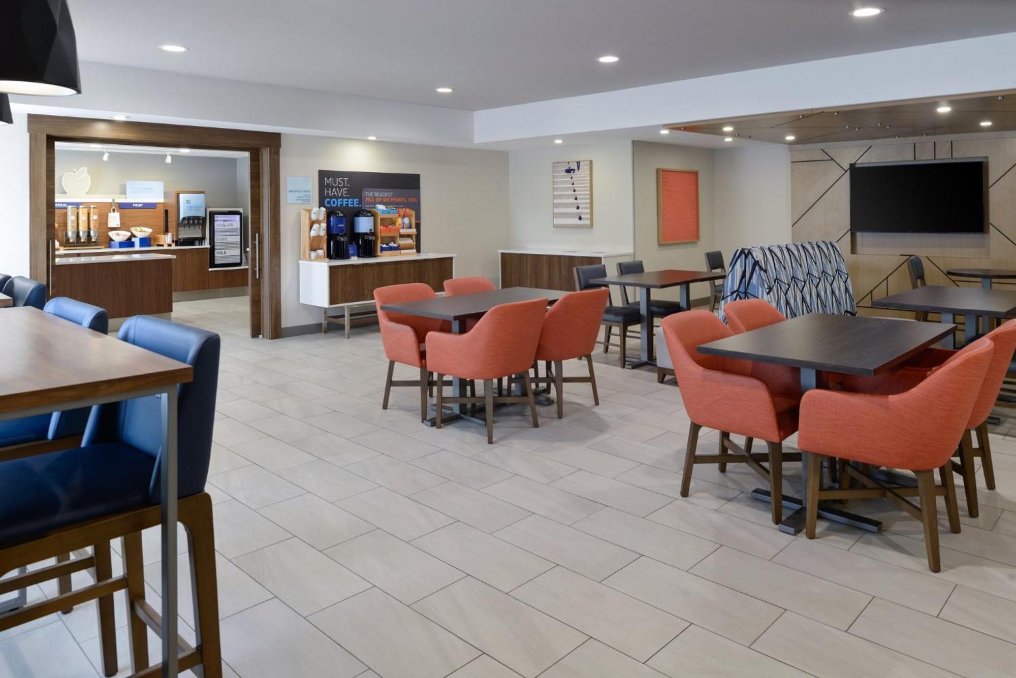Holiday Inn Express Hotel And Suites Marysville By Ihg Exterior foto